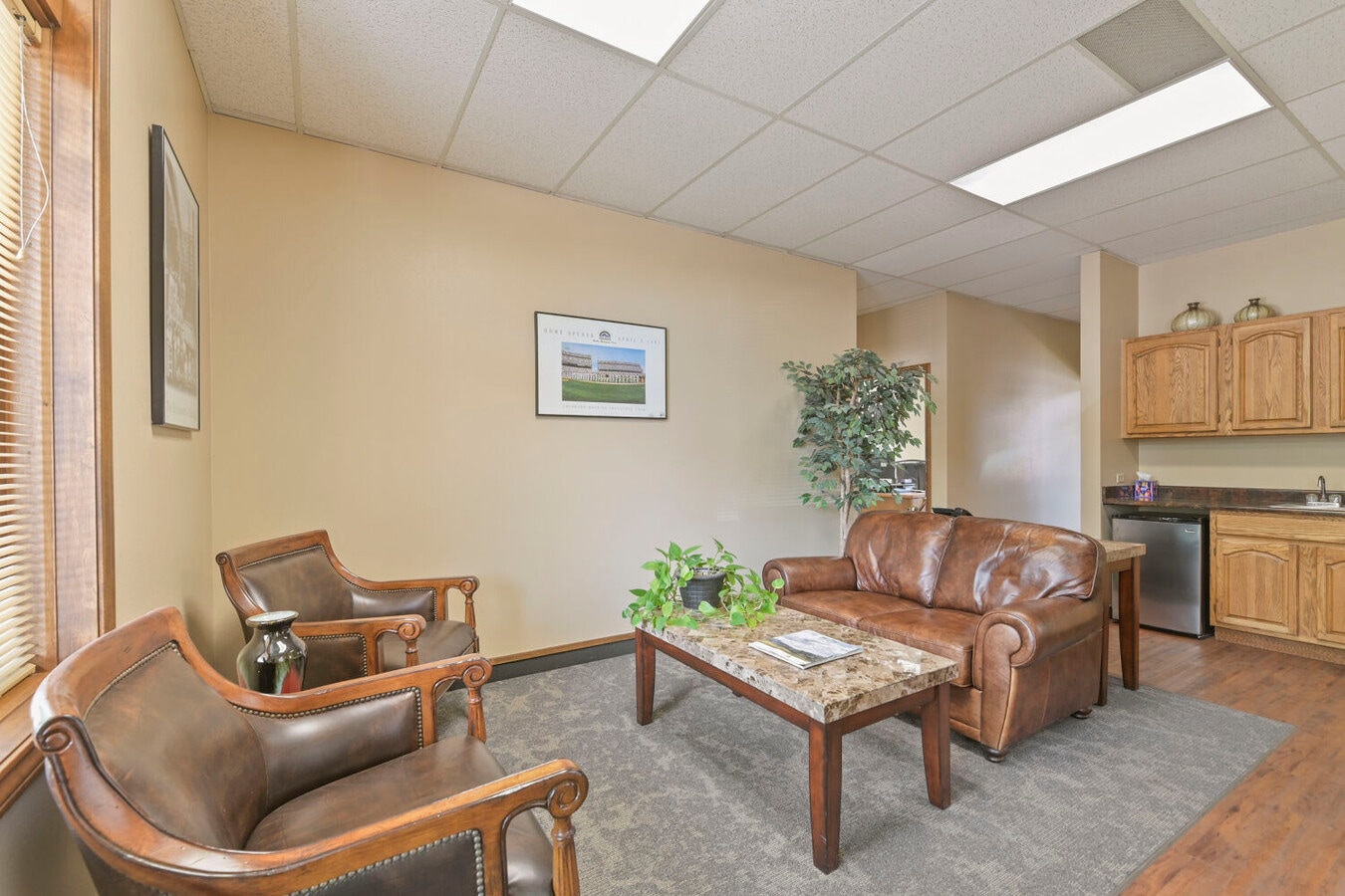 3669 S Huron St, Englewood, CO 80110 - Lot 201 - - Photo intérieure - Image 1 of 19