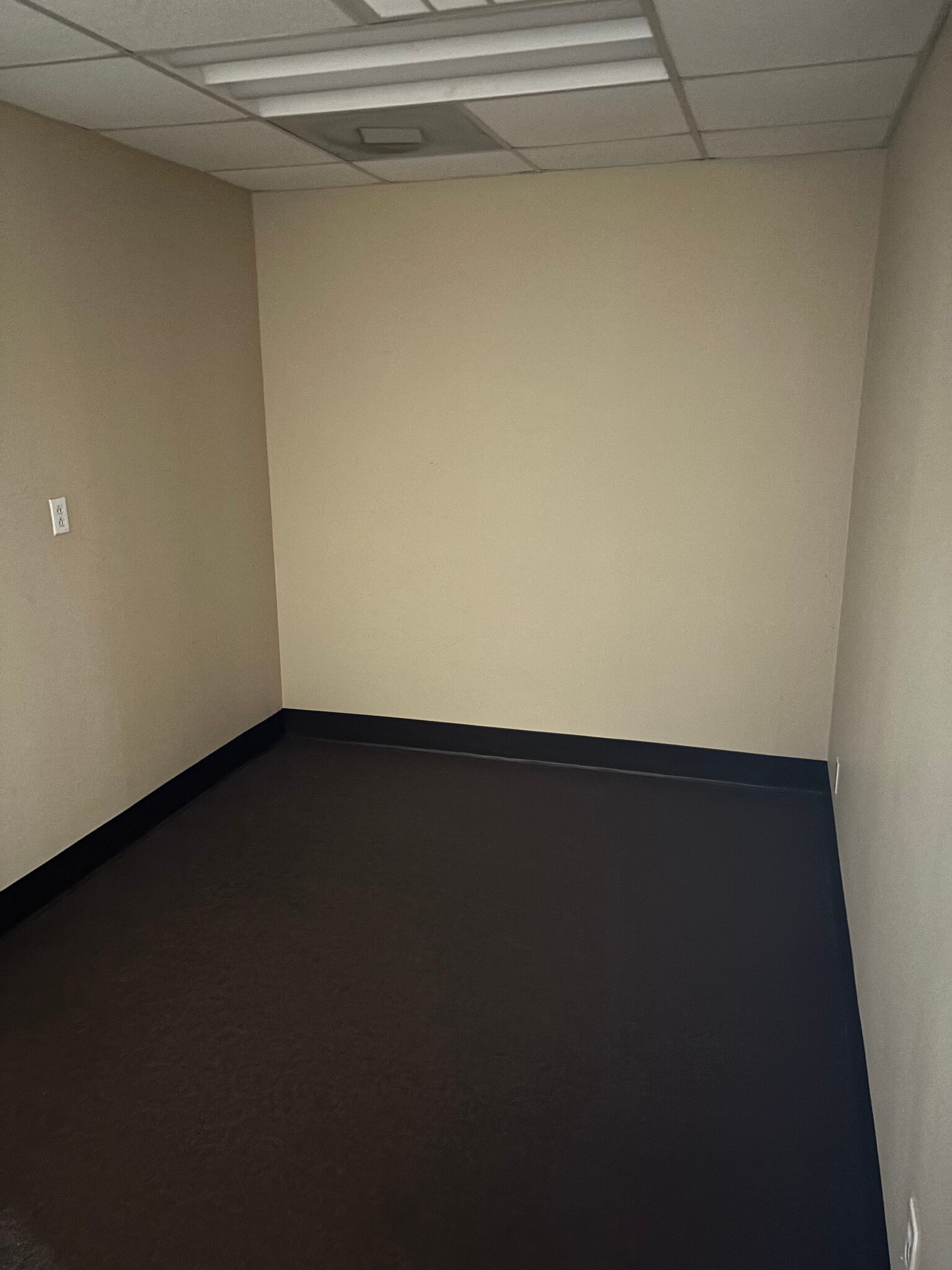 237 Oxmoor Cir, Birmingham, AL à louer Photo intérieure– Image 1 sur 4