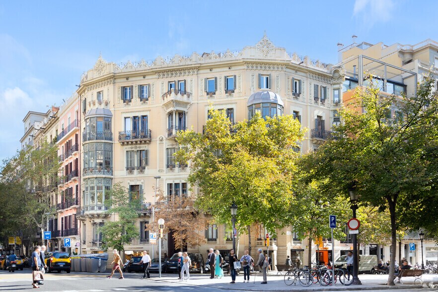 Bureau dans Barcelone, Barcelona à louer - Photo de l’immeuble – Image 3 sur 3