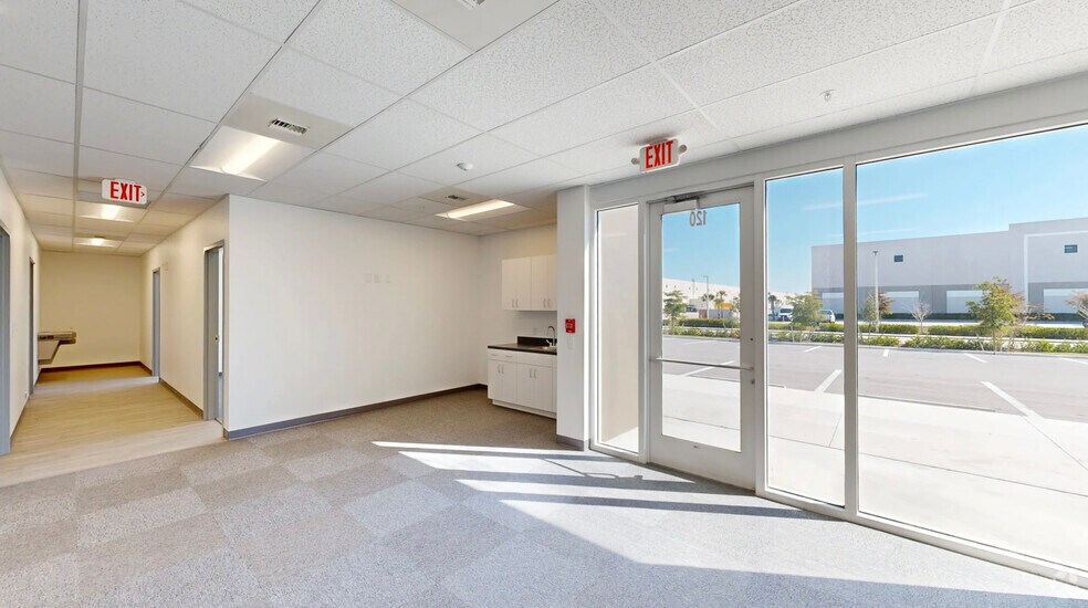 Airport Haul Rd, Fort Myers, FL à louer - Numérisation 3D Matterport – Image 2 sur 10