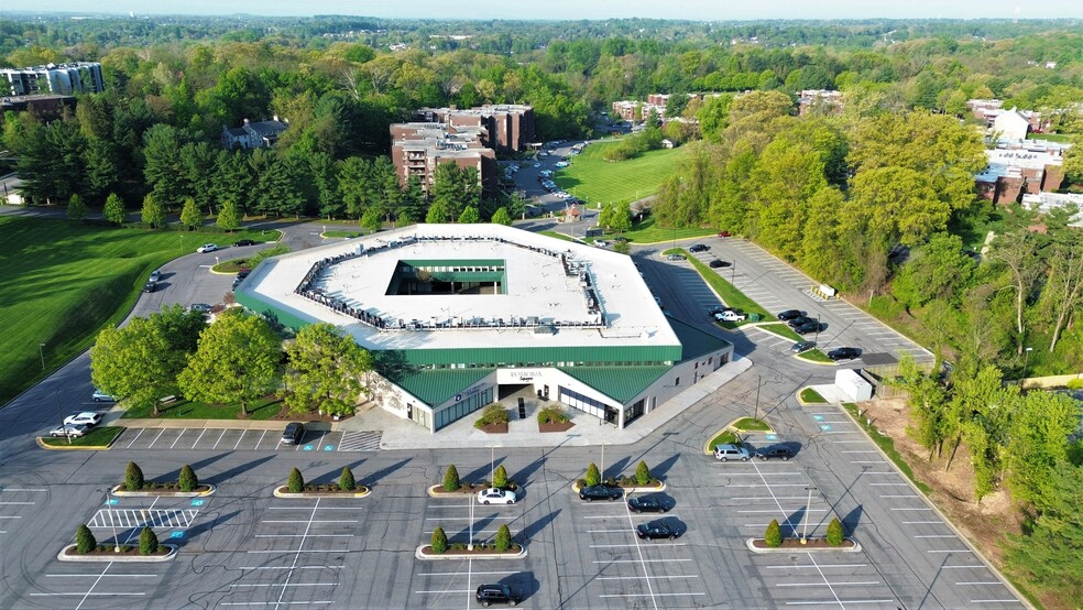 1700 Reisterstown Rd, Pikesville, MD à louer - Photo de l’immeuble – Image 2 sur 12