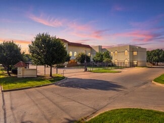 Plus de détails pour 1340 Empire Central Dr, Dallas, TX - Médical à louer