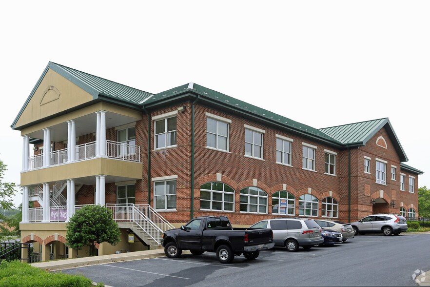 3300 Olney Sandy Spring Rd, Olney, MD à louer - Photo de l’immeuble – Image 2 sur 15