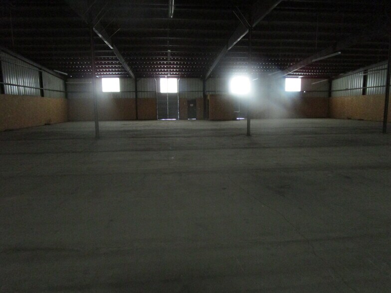 2121 W Mary St, Garden City, KS à louer - Photo intérieure – Image 3 sur 4