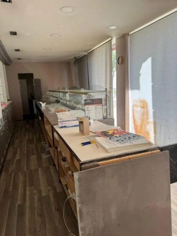 Plus de détails pour Local commercial à vendre