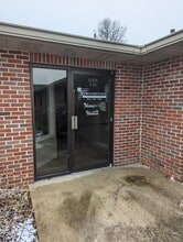 1169 N Main St, Bluffton, IN à louer Photo de l’immeuble– Image 2 sur 10