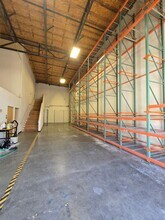 27375-27381 Via Industria, Temecula, CA à louer Photo intérieure– Image 2 sur 8