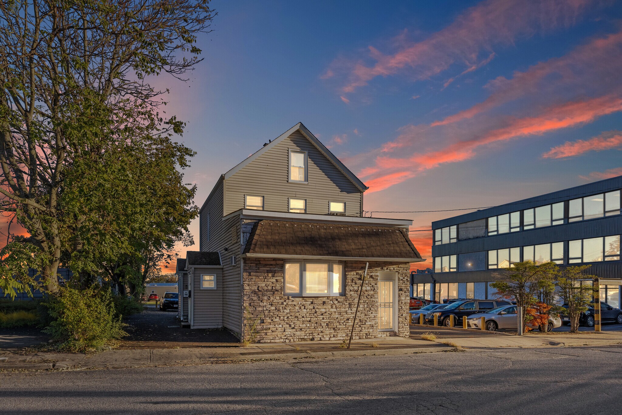 15 E Carl St, Hicksville, NY à vendre Photo de l’immeuble– Image 1 sur 8