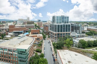355 S Main St, Greenville, SC - VUE AÉRIENNE  vue de carte - Image1