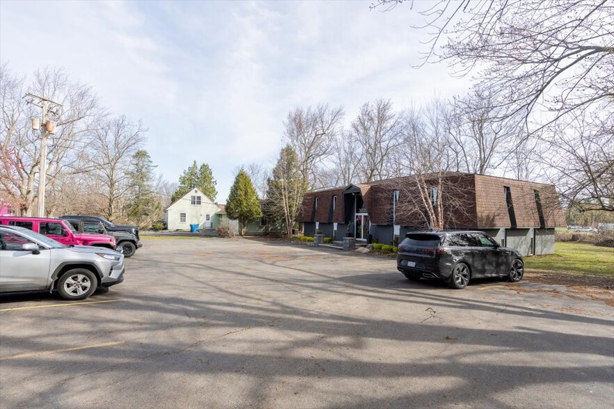 3605 Eggert Rd, Orchard Park, NY à vendre - Photo de l’immeuble – Image 3 sur 20