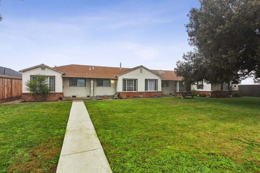 7560 Stockton Blvd, Sacramento, CA à vendre - Photo principale – Image 1 sur 1