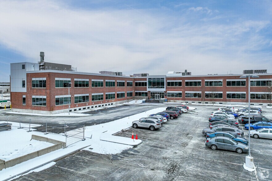 43 Foundry Ave, Waltham, MA à louer - Photo de l’immeuble – Image 2 sur 5