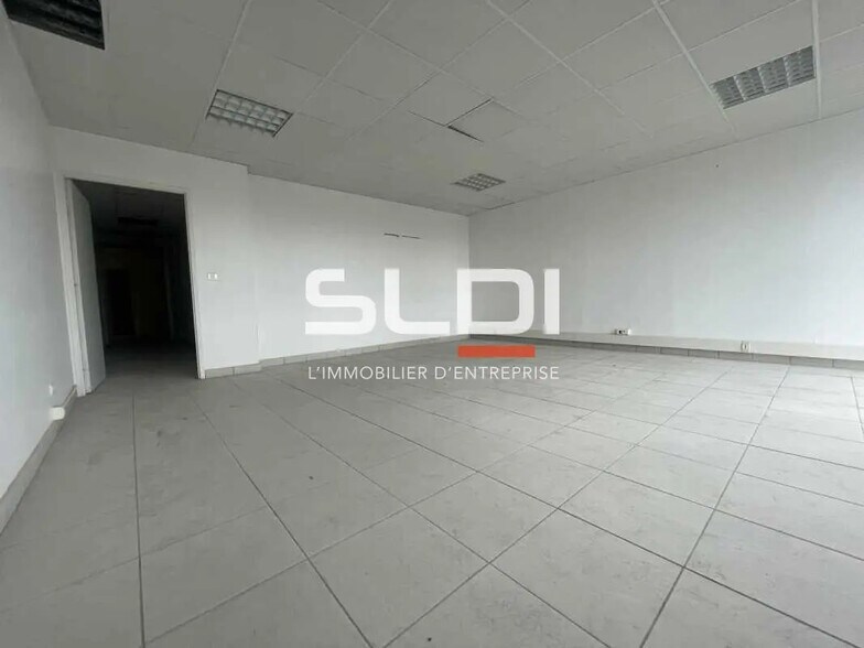 Bureau dans Brindas à louer - Photo intérieure – Image 3 sur 8