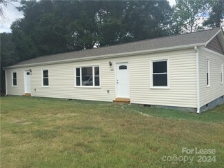 Plus de détails pour 414 E Wilkins St, Dallas, NC - Logement à vendre