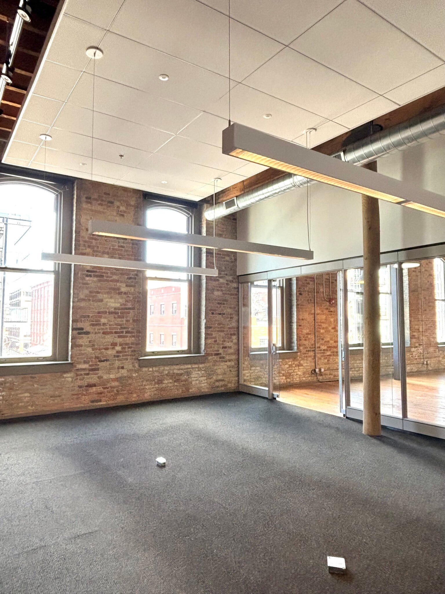 1027-1031 W Madison St, Chicago, IL à louer Photo intérieure– Image 1 sur 10