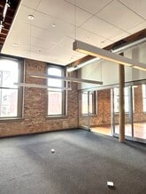 1027-1031 W Madison St, Chicago, IL à louer Photo intérieure– Image 1 sur 10