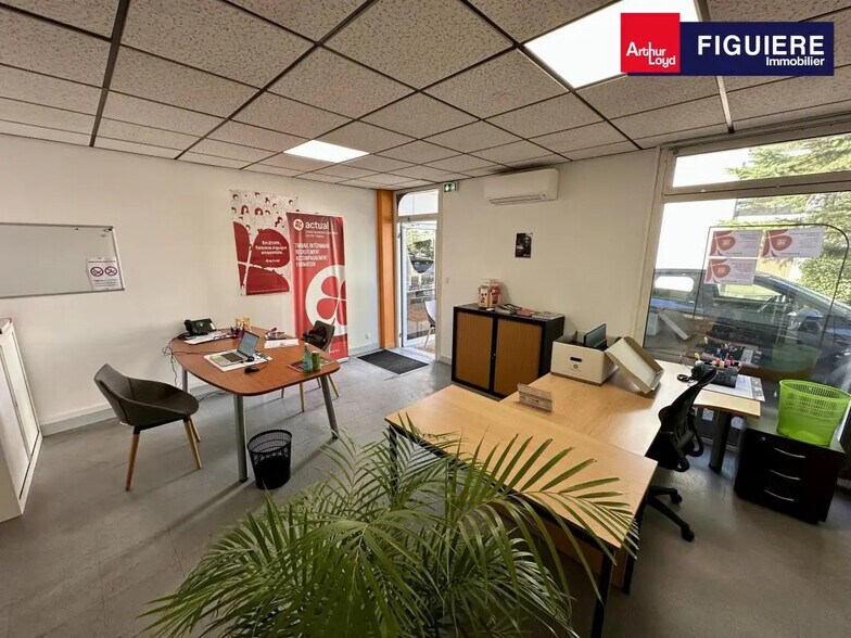 75 Rue Marcelin Berthelot, Aix-en-Provence à louer - Photo de l’immeuble – Image 3 sur 19