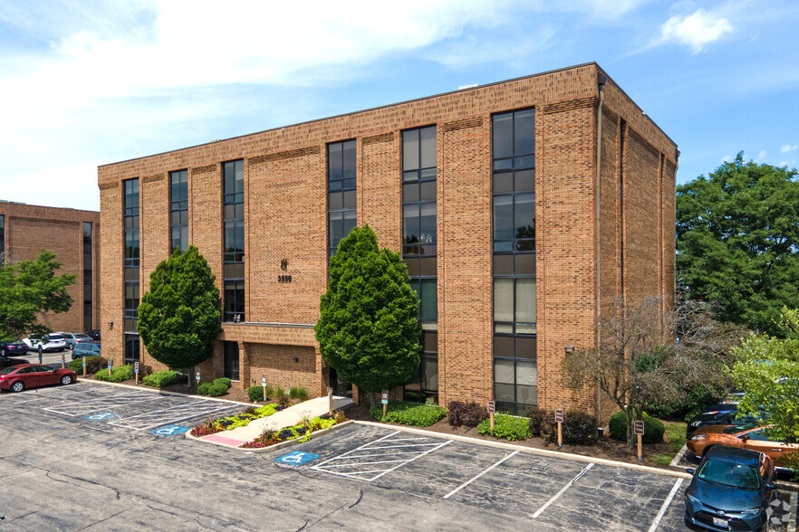 3590 Hobson Rd, Woodridge, IL à louer - Photo de l’immeuble – Image 1 sur 6