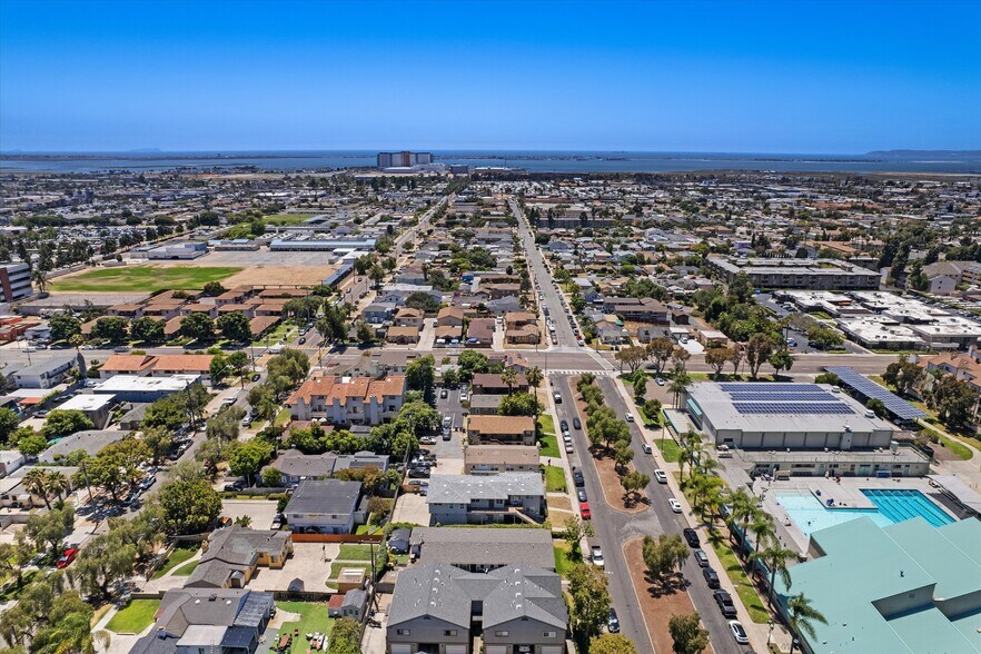 378 Park Way, Chula Vista, CA à vendre - Photo de l’immeuble – Image 3 sur 35