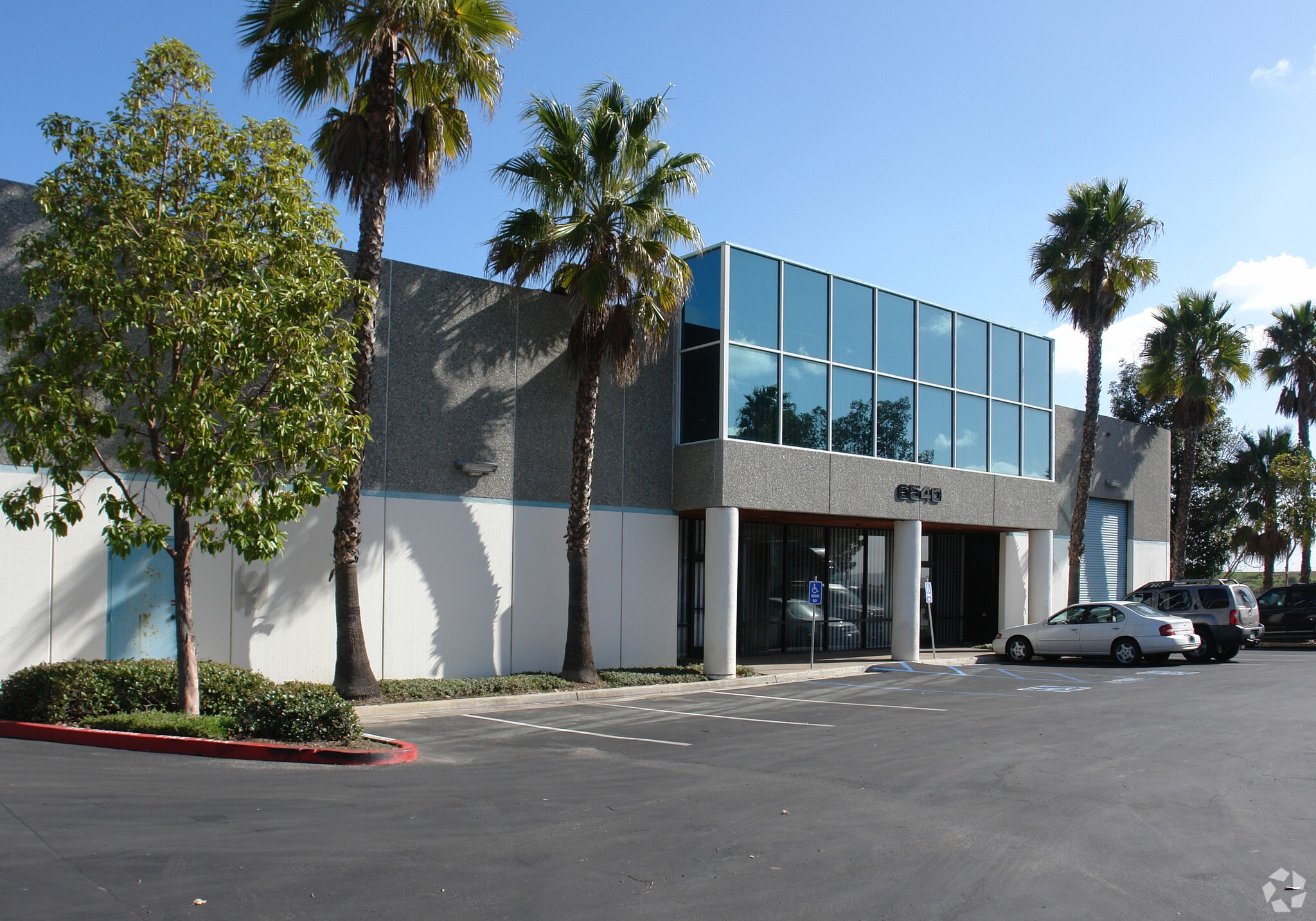 6540 Gateway Park Dr, San Diego, CA à vendre Photo principale– Image 1 sur 5