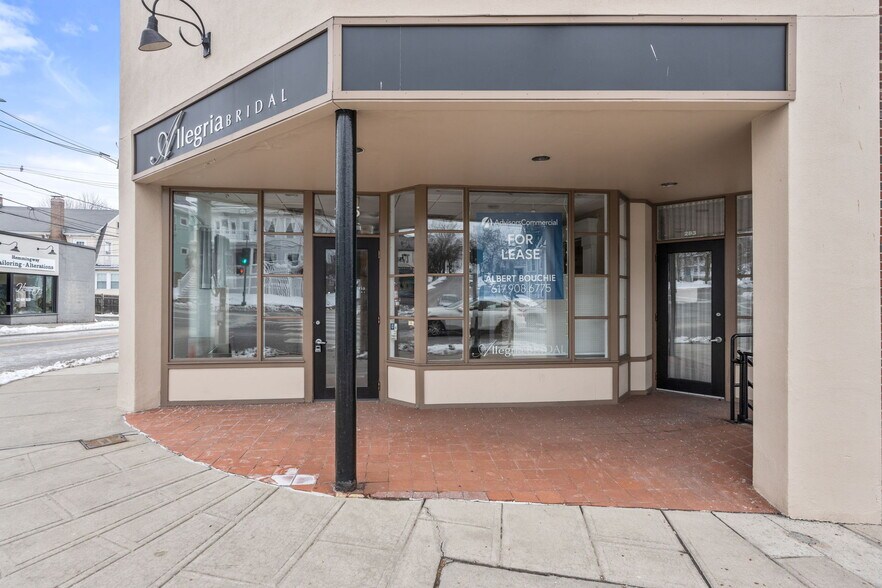 285-285 Belmont St, Belmont, MA à louer - Photo de l’immeuble – Image 2 sur 31