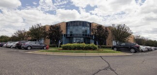 Plus de détails pour 9555 James Ave S, Bloomington, MN - Local d'activités à louer