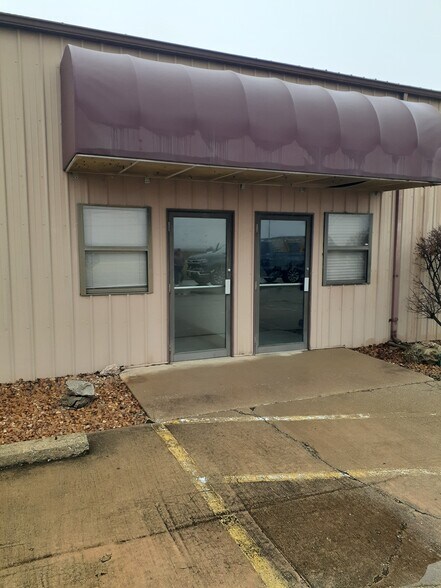 4310 Horseshoe Lake Rd, Pontoon Beach, IL à louer - Photo de l’immeuble – Image 3 sur 6