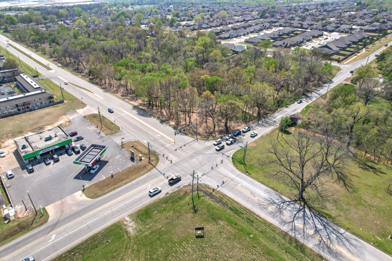 Jasper st, Broken Arrow, OK à vendre Photo principale– Image 1 sur 5