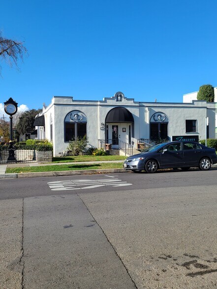 1003 A St, Tracy, CA à vendre - Photo de l’immeuble – Image 3 sur 22