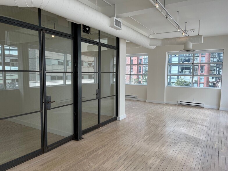 675 King St W, Toronto, ON à louer - Photo intérieure – Image 1 sur 6