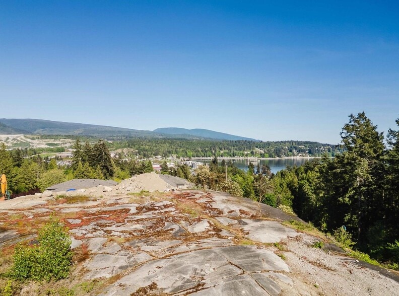 5883 Cowrie St, Sechelt, BC à vendre - Autre – Image 1 sur 7