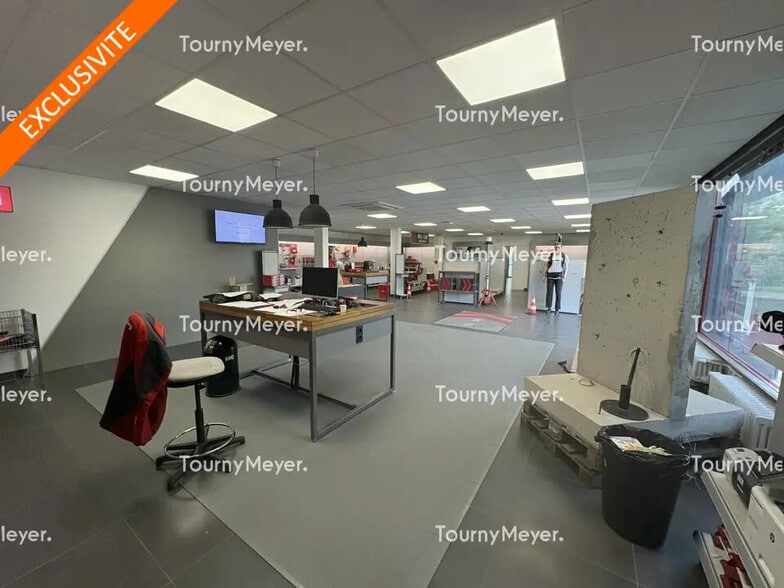Local d'activités dans Toulouse à vendre - Photo de l’immeuble – Image 2 sur 6