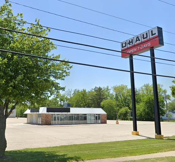 4902 23rd Ave, Moline, IL à louer Photo principale– Image 1 sur 2