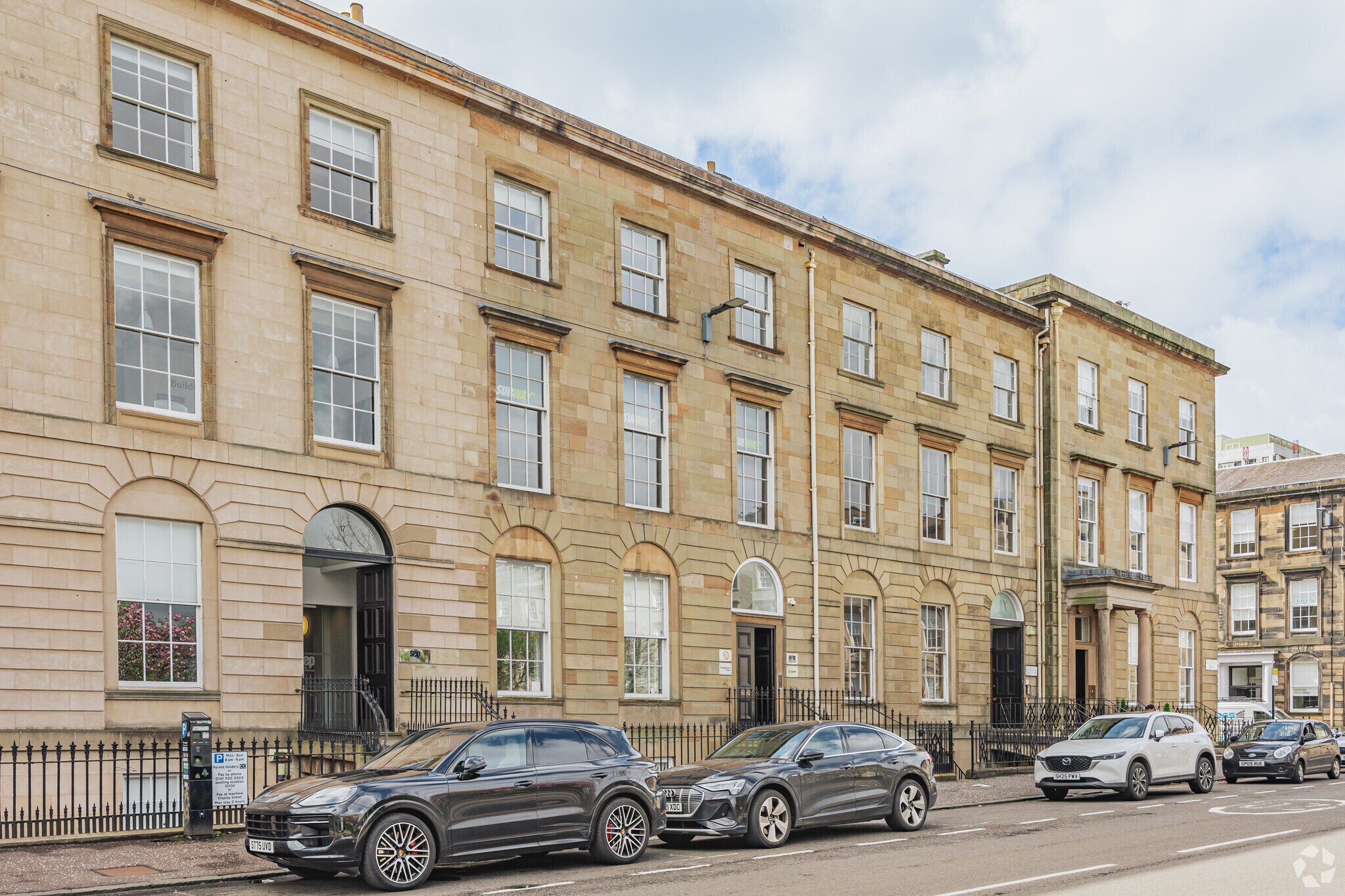 18 Blythswood Sq, Glasgow à louer Photo principale– Image 1 sur 4