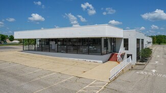 Plus de détails pour 35200 Grand River Ave, Farmington Hills, MI - Local commercial à louer