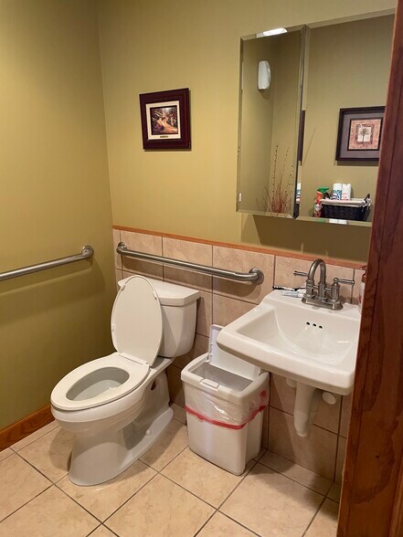 302 Fox Glen Ct, Barrington, IL à louer - Photo de l’immeuble – Image 2 sur 12