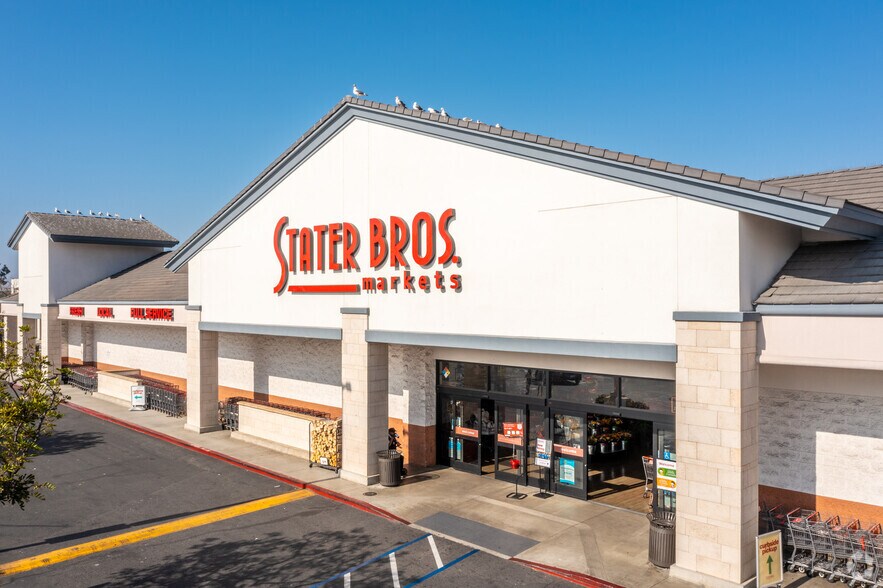 7011-7251 Warner Ave, Huntington Beach, CA à louer - Photo de l’immeuble – Image 3 sur 8