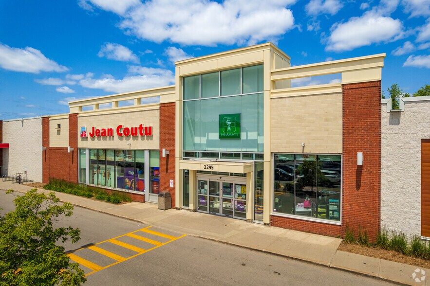 2305 Av Du Marché, St-Lin-Laurentides, QC à louer - Photo de l’immeuble – Image 3 sur 9