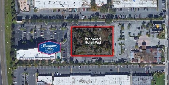 7460 International Dr, Orlando, FL à louer - Photo de l’immeuble – Image 3 sur 3