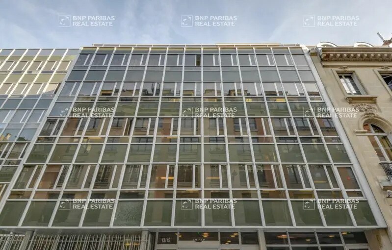 13-15 Rue De La Baume, Paris à louer - Photo de l’immeuble – Image 1 sur 7