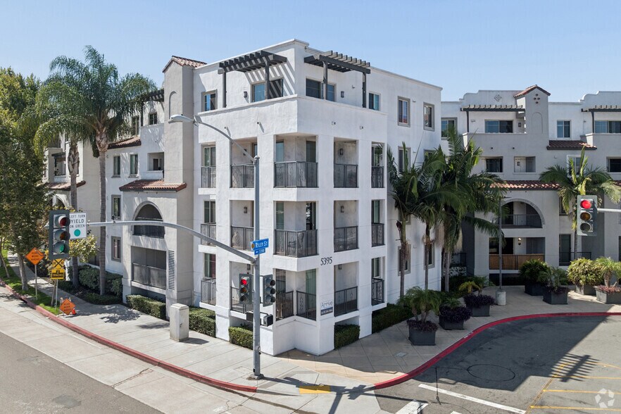 5395 Napa St, San Diego, CA à louer - Photo principale – Image 1 sur 29