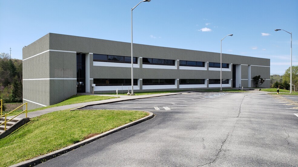 150 Americus Way, Oak Ridge, TN à louer - Photo principale – Image 1 sur 12