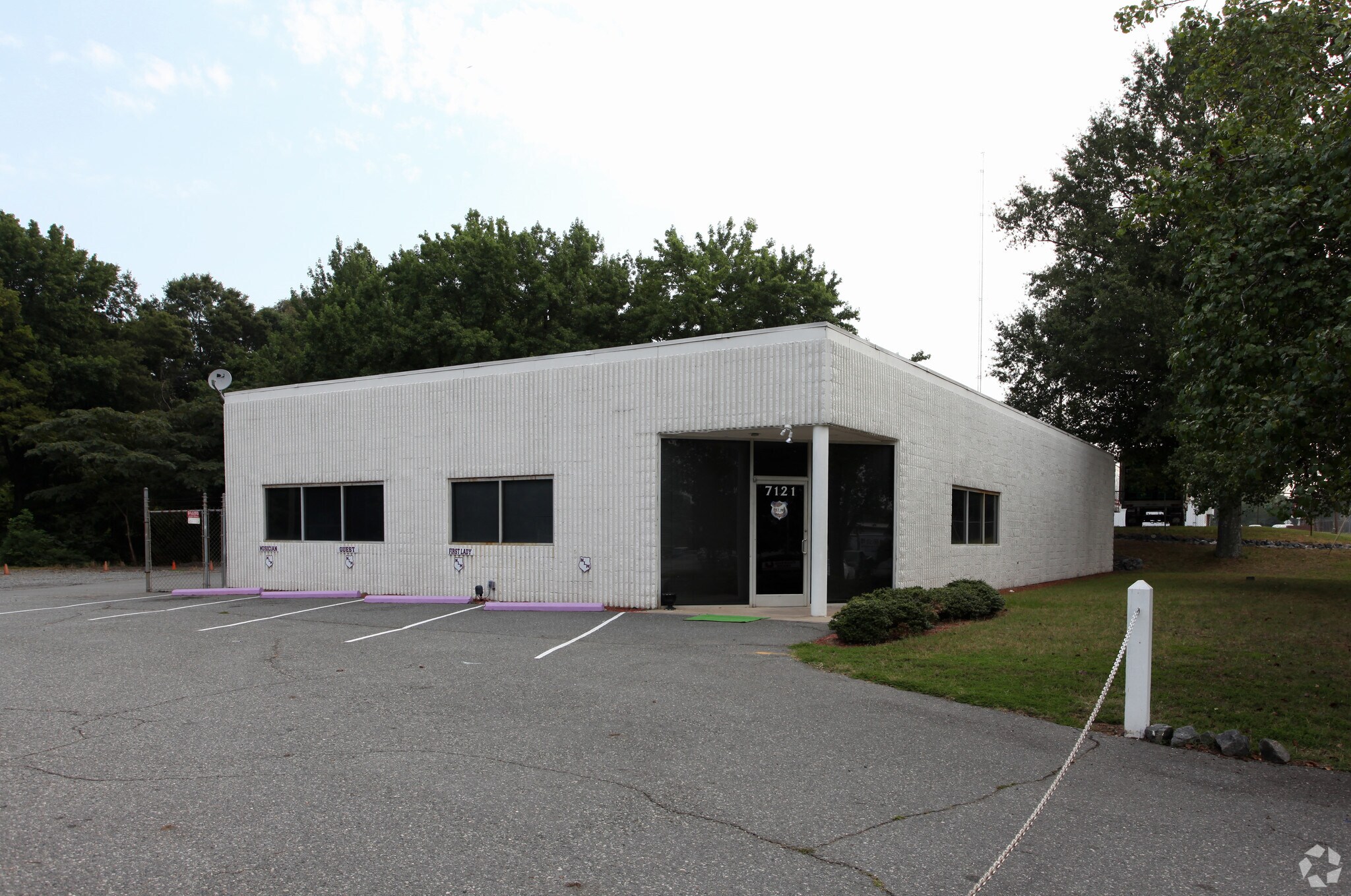 7121 Orr Rd, Charlotte, NC à vendre Photo principale– Image 1 sur 5