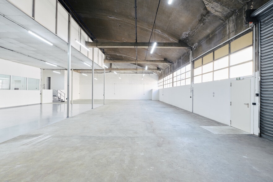 152 Rue de Paris, Montreuil à louer - Photo de l’immeuble – Image 3 sur 23