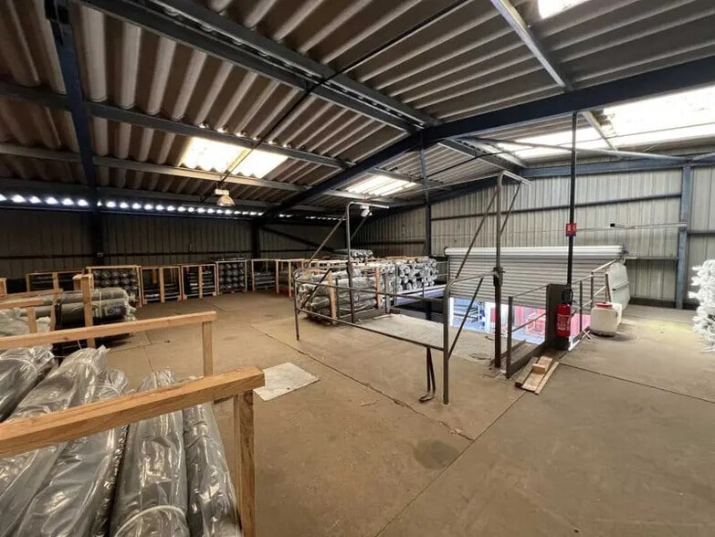 Industriel/Logistique dans Mérignac à vendre - Photo intérieure – Image 3 sur 8