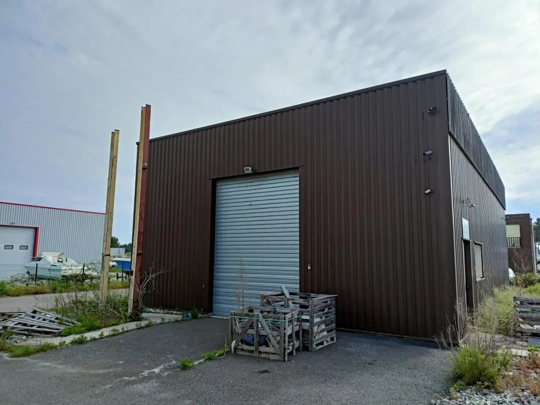 Industriel/Logistique dans Gujan-Mestras à louer Photo de l’immeuble– Image 1 sur 6