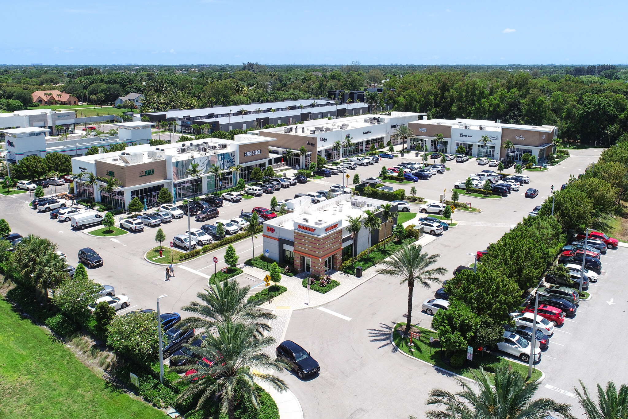 8732 W Atlantic Ave, Delray Beach, FL à louer Photo principale– Image 1 sur 3