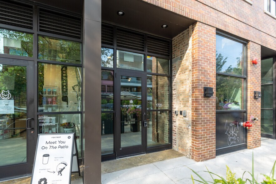 1714-1720 W Division St, Chicago, IL à louer - Photo de l’immeuble – Image 3 sur 15