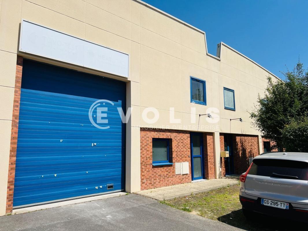 Local d'activités dans Moissy-Cramayel à vendre Photo de l’immeuble– Image 1 sur 12