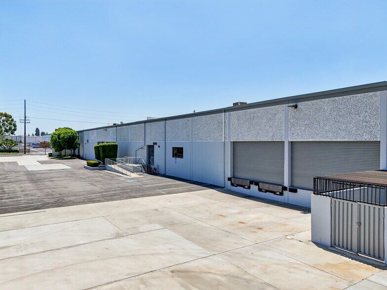 15005 Marquardt Ave, Santa Fe Springs, CA à louer - Photo de l’immeuble – Image 1 sur 8